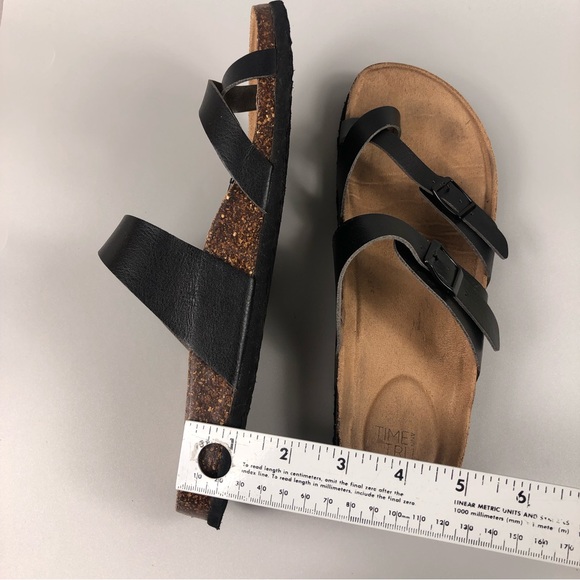 Time and Tru Women’s Footbed Sandals Size 9 - Picture 7 of 8